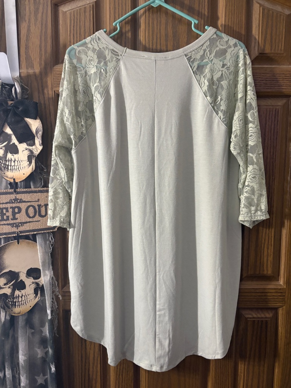 Sage Lace Raglan Tunic - Picture 6 of 7